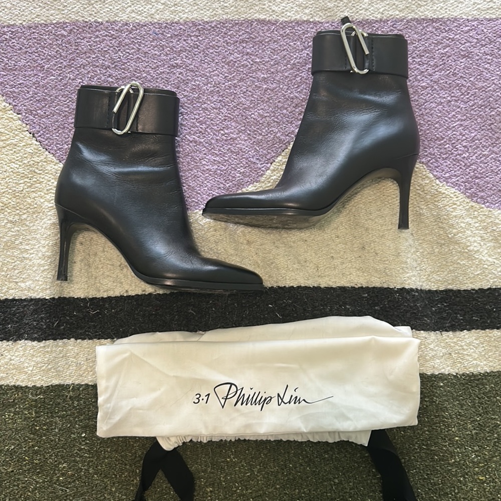 3.1 Philip Lim 🤩 Boots - Picture 3 of 11